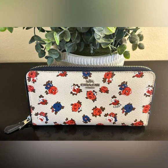 Coach Floral Tea Rose Cream Accordion Zip Wallet with Navy Interior - Picture 2 of 9